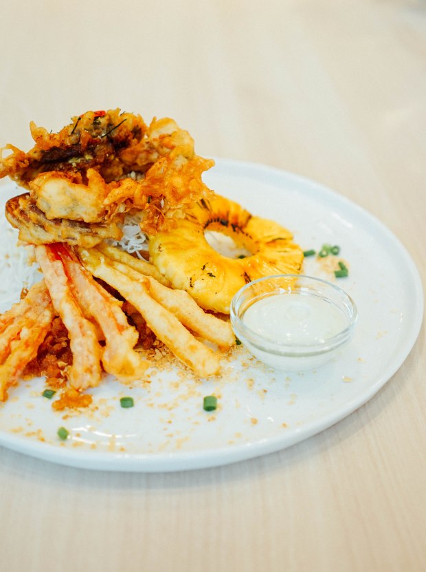 kumoya-singapore-tempura-soft-shell-crab