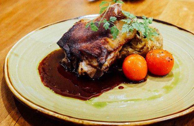 porta-festive-menu-suckling-pig