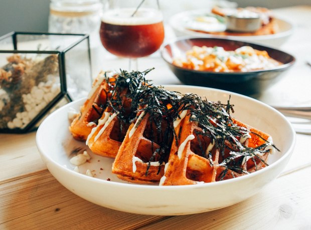 montana-kimchi-seafood-waffle