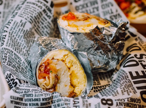 guzman-y-gomez-breakfast-burritos