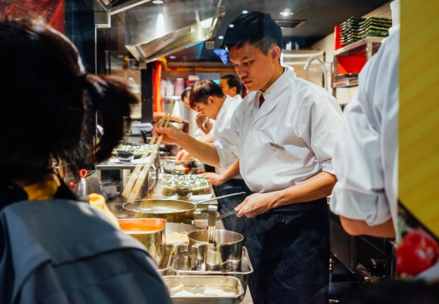 keisuke-omurice-counter