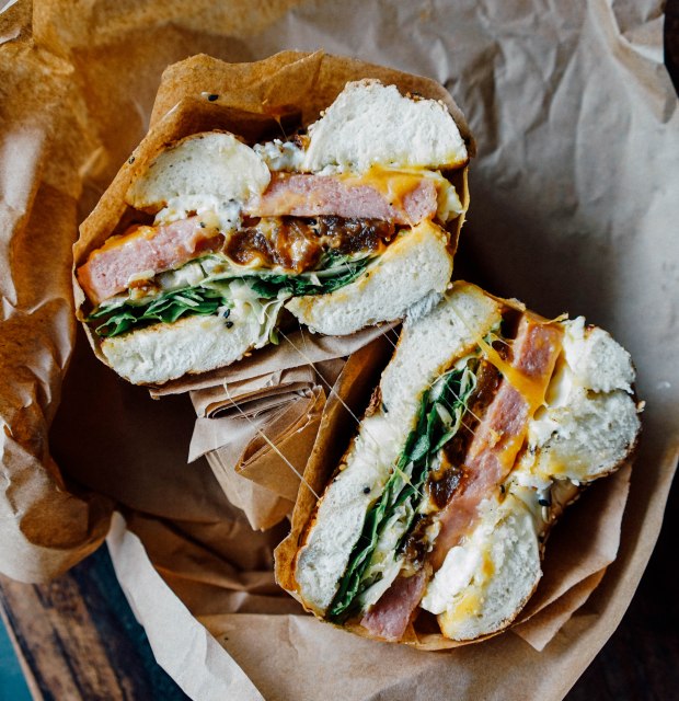 two-men-bagel-house-hawaiian