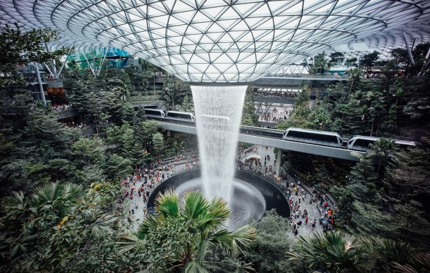 jewel-changi-airport-hsbc-rain-vortex-canopy-park-1