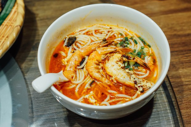yun-nans-truffle-rice-noodles-in-prawn-broth