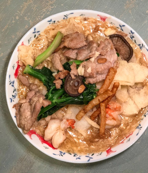 enjoy-eating-house-silky-egg-crispy-hor-fun