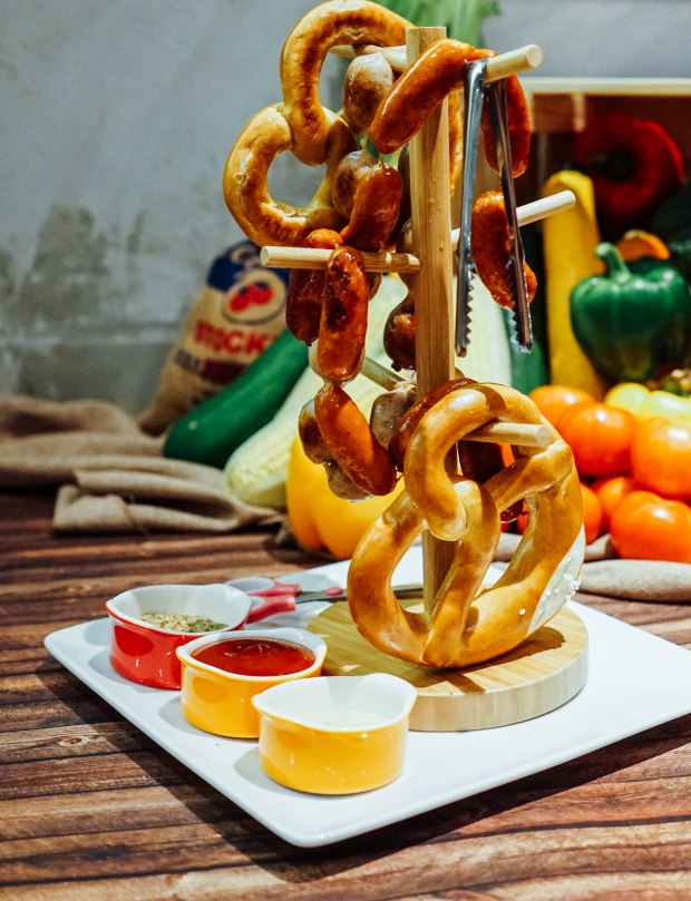 brotzeit-sausage-tower