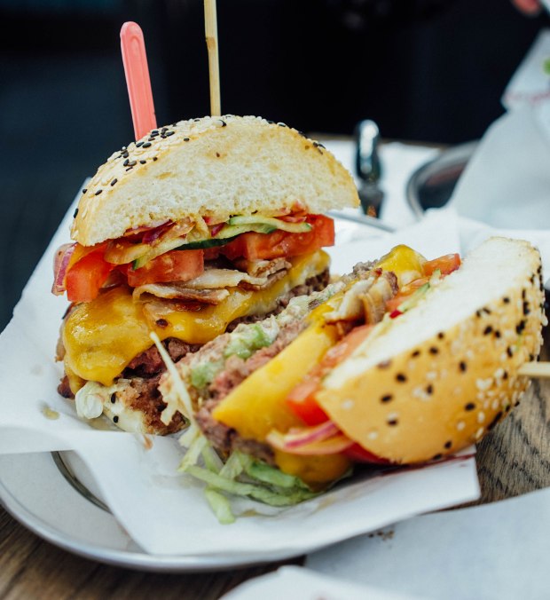 burger-and-lobster-singapore-mayfair-burger