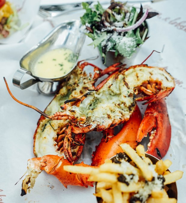 burger-and-lobster-singapore-original-lobster