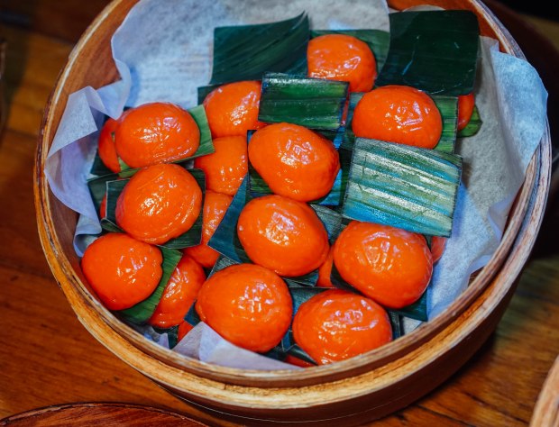 parkroyal-on-picekring-loco-local-desserts