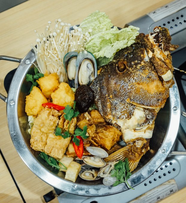 soi-thai-soi-nice-royal-thai-fish-head-hot-pot
