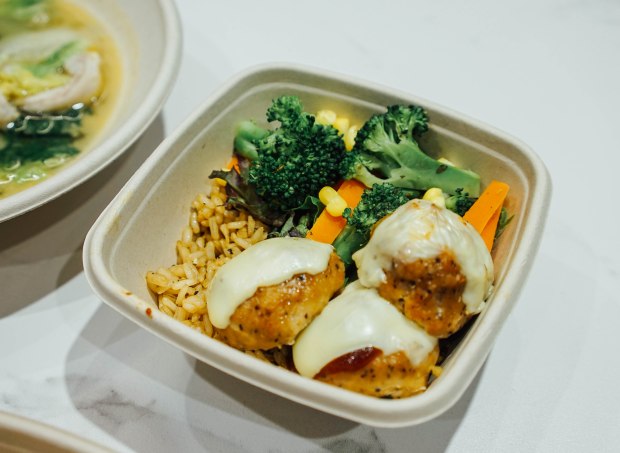 deliveroo-foodiepreneur-healthy-fares-chicken-meatball