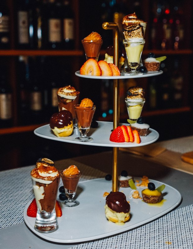 roots-mediterranean-dessert-platter