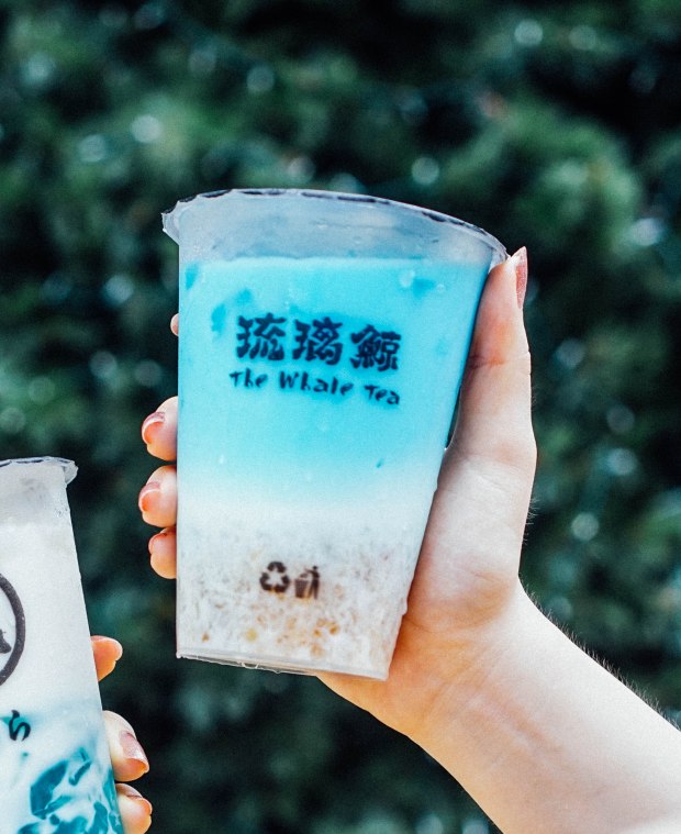 the-whale-tea-volcanic-whale-sapphire-tea