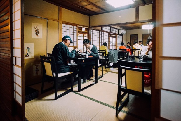 honke-tsuruki-soba-dining-area