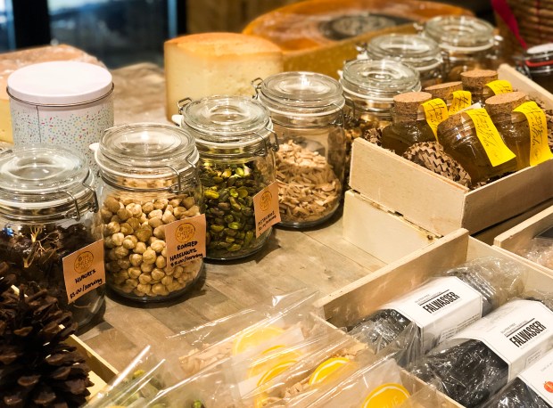 the-cheese-ark-queenstown-shop-2