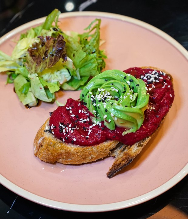 brown-butter-cafe-heart-avocado-2