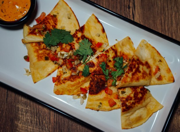 coyote-ugly-saloon-singapore-Seafood Fried Quesadilla with Pico De Gallo and Hot Mayo