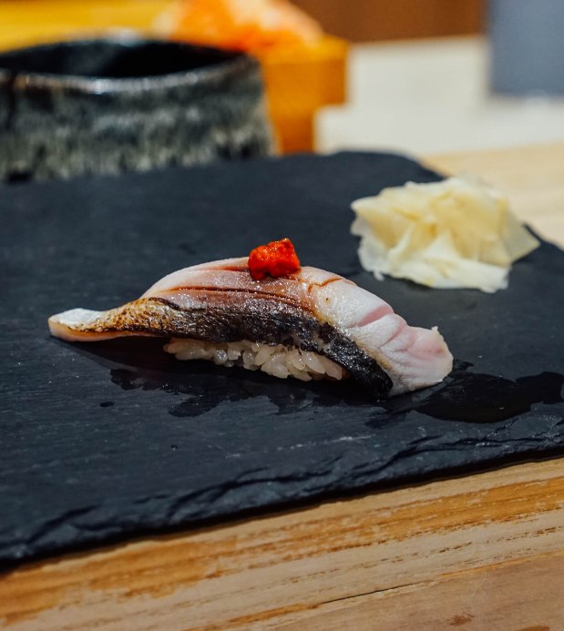mai-by-dashi-master-marusaya-saba-with-momiji-oroshi-nigiri