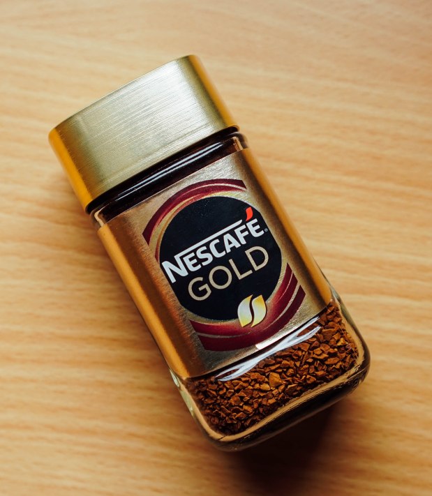 dalgona-coffee-instant-coffee-nescafe-gold