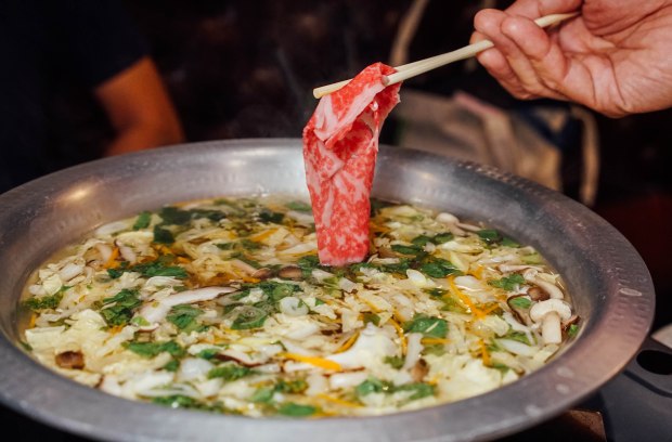 dashi-master-marusaya-a4-wagyu-dashi-shabu