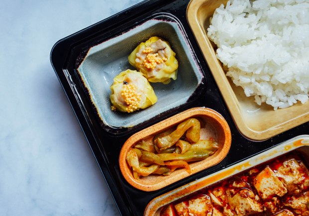 Shisen-Hanten-Steamed Chinese dumpling “Siew Mai” 蟹子蒸烧卖