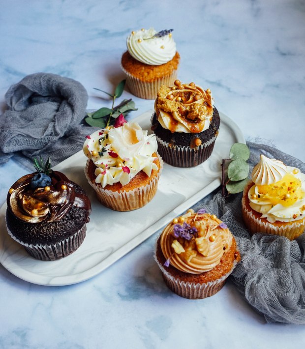 sarahs-loft-assorted-cupcakes-3