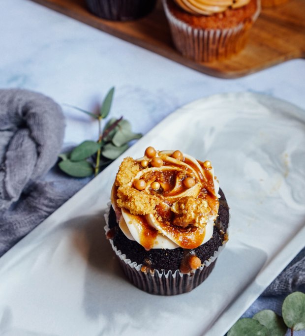 sarahs-loft-cupcake-chocolate-cookie-toffee