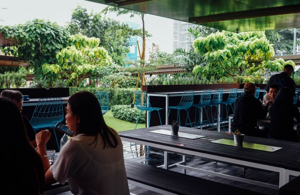 jimmy-monkey-cafe-alfresco-seating