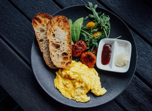 jimmy-monkey-cafe-eggs-and-toast