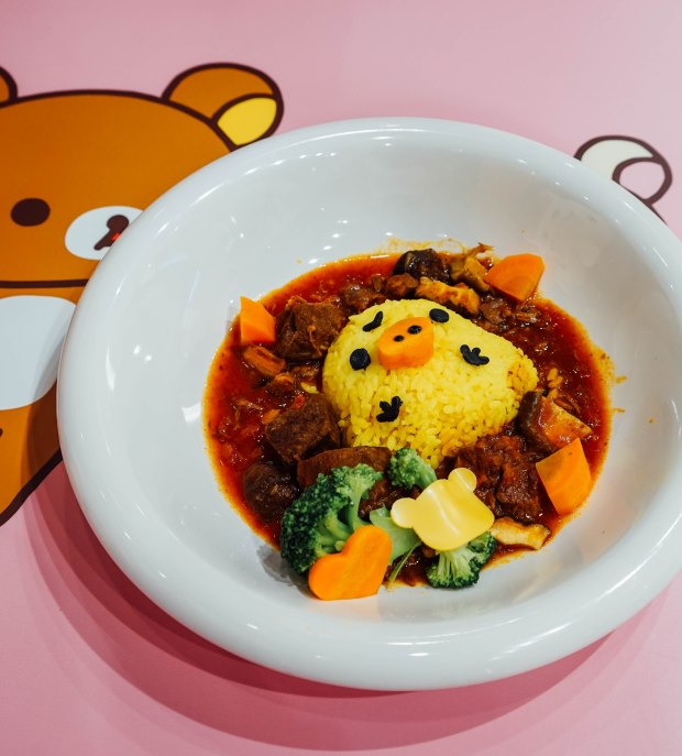 rilakkuma-cafe-Chirpy Kiiroitori Beef Stew Rice