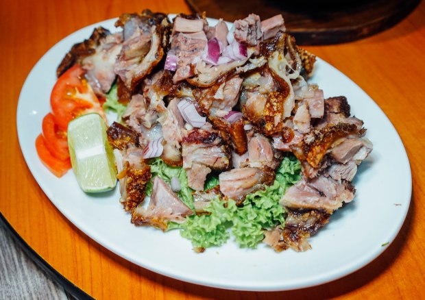 wang-thai-kitchen-pork-knuckle