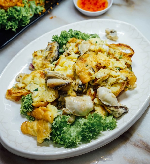 georgetown tze char Live Oyster Crispy Omelette
