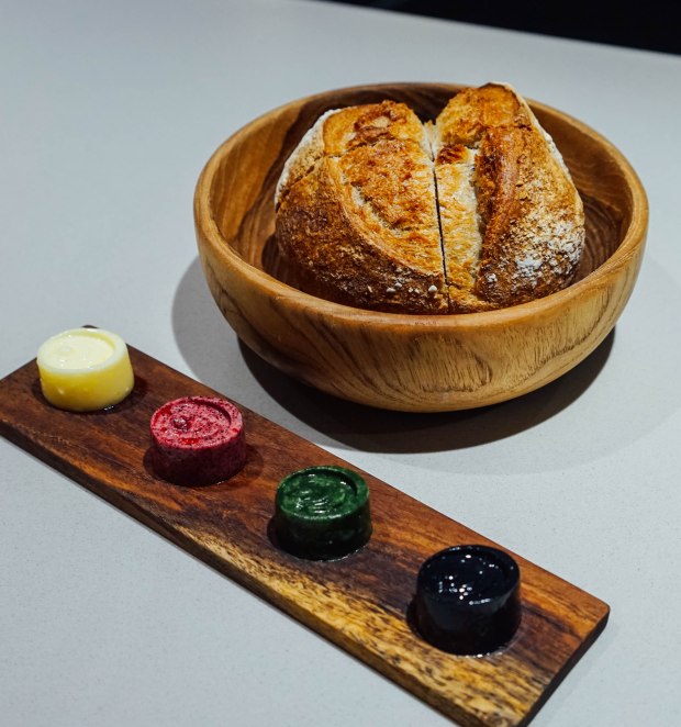 lerouy-Sour Dough Bread : Salted - Charcoal - Spinach - Beetroot Butter
