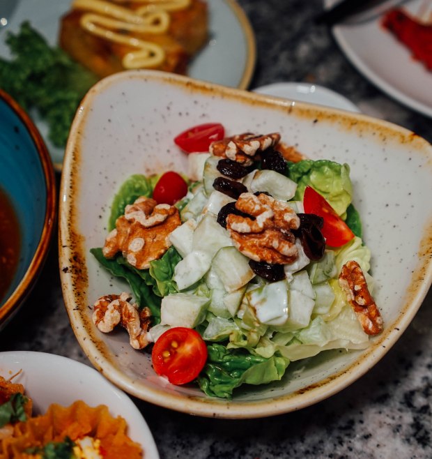 ellenborough-market-cafe-granny--smith-apple-salad