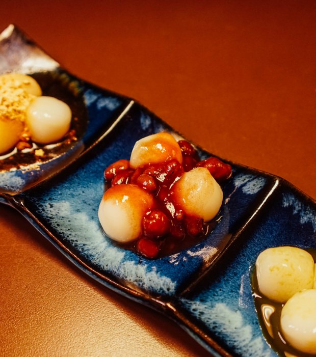 dosukoi-x-donpachi-sake-bar-mochi