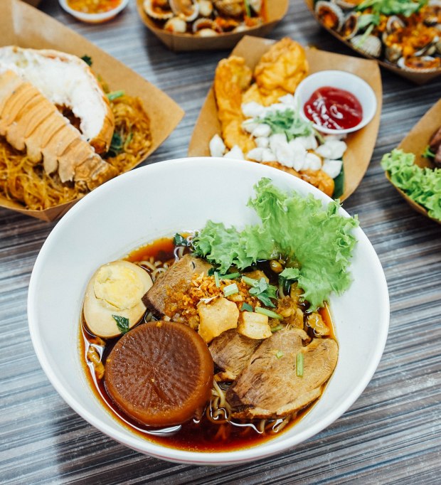 kin-hoi-holland-close-thai-duck-noodle-soup