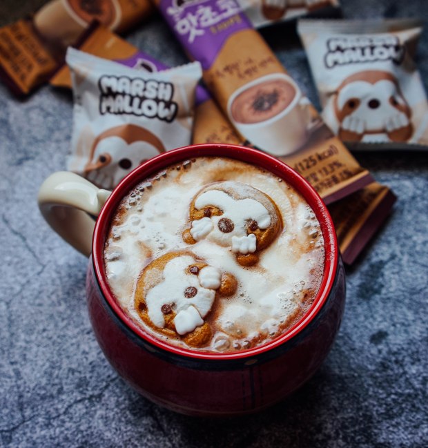 Mitte Hot Chocolate Drink with Marshmallow Sloth 4