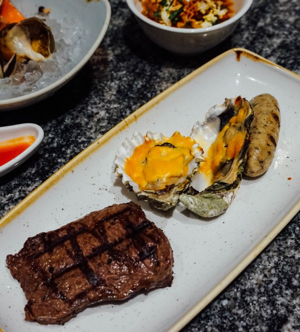 ellenborough-market-cafe-festive-buffet-swissotel-merchant-court-grilled-meats-and-seafood