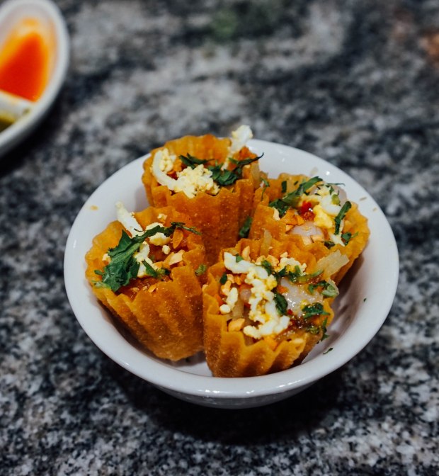 ellenborough-market-cafe-festive-buffet-swissotel-merchant-court-kueh-pie-tee