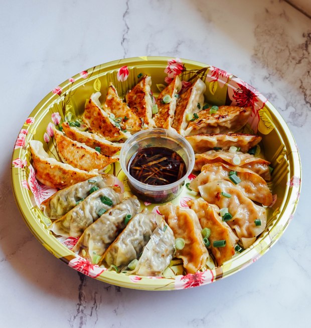 lucky-dumplings-lucky-dumpling-platter