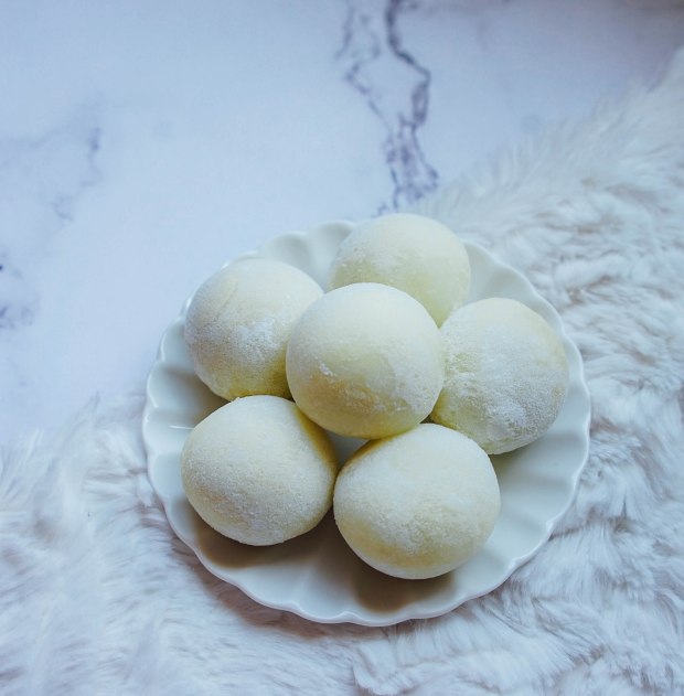 the-durian-bakery-snowy-d24-durian-mochi