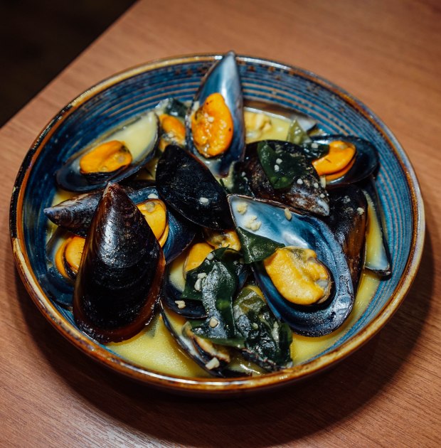 chunky-lobsters-garlic-miso-mussels