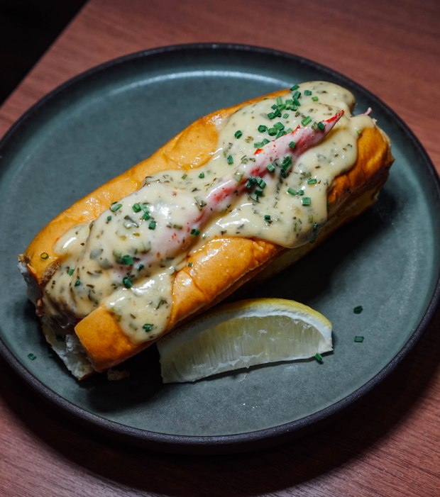 chunky-lobsters-the-new-original-roll