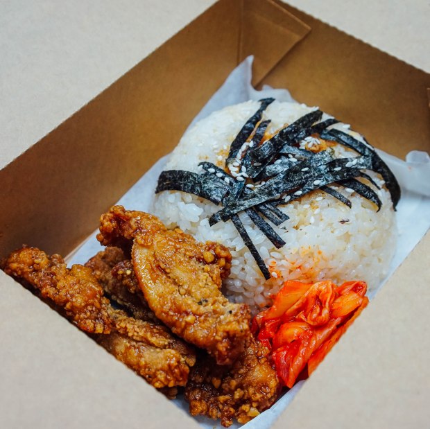 meyongdong-district-singapore-soy-garlic-chicken-tenders-rice-set