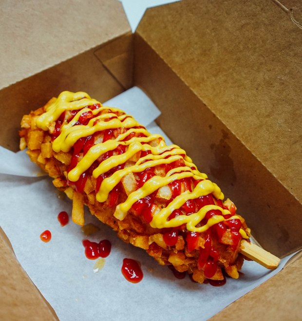myeongdong-district-singapore-gamja-corndog