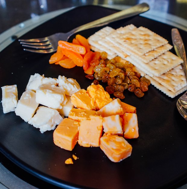 new-ubin-seafood-trio-cheese-platter