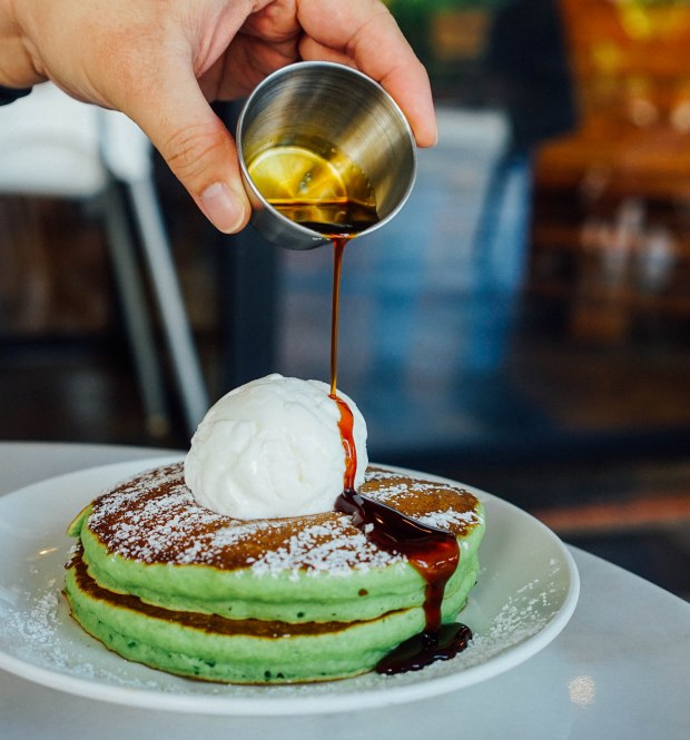 tolidos-espresso-nook-pandan-pancakes