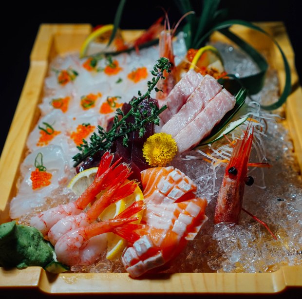 nonbei-izakaya-sashimi-2