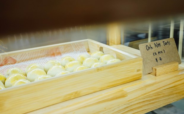 whisking-bakes-orh-nee-tarts