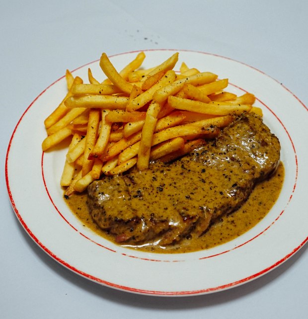 L'Entrecôte-duxton-hill-trimmed-entrecote-steak-3